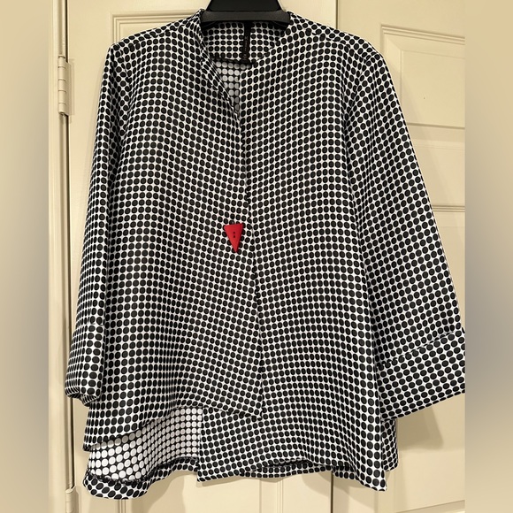 Asymmetrical black and white suit jacket - Picture 1 of 9